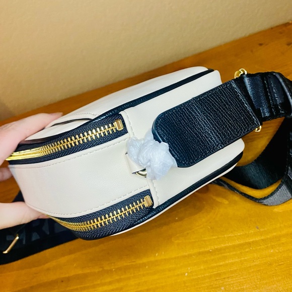 ๐ SALE ๐ NEW! Karl Lagerfeld Paris Beige Maybelle Double Zip Choupette Bag - Picture 9 of 17